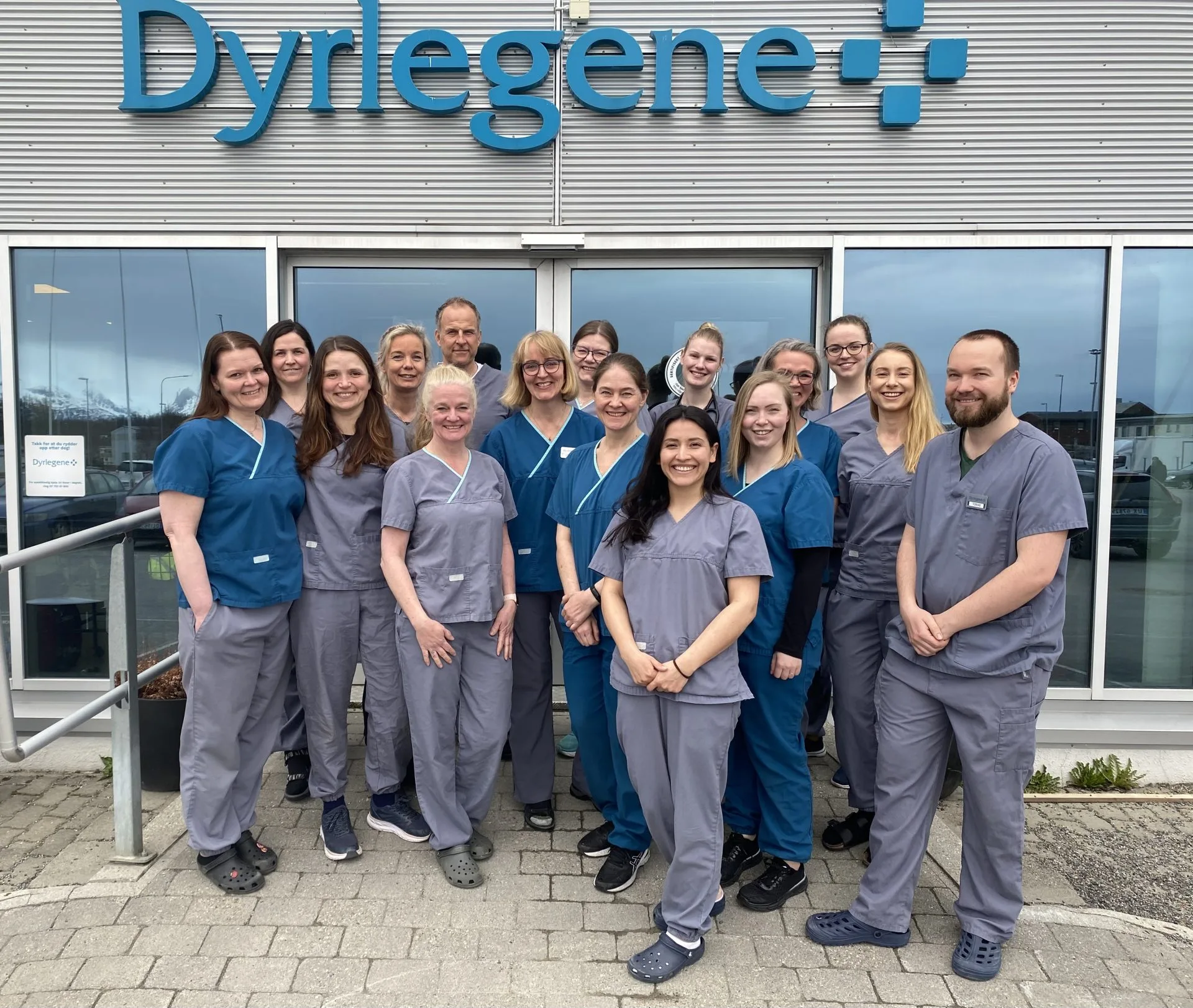 Dyrlegene - Nær Deg – bilde 1